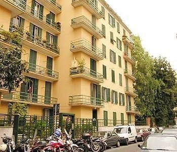 Lucky House Hotell Roma Eksteriør bilde