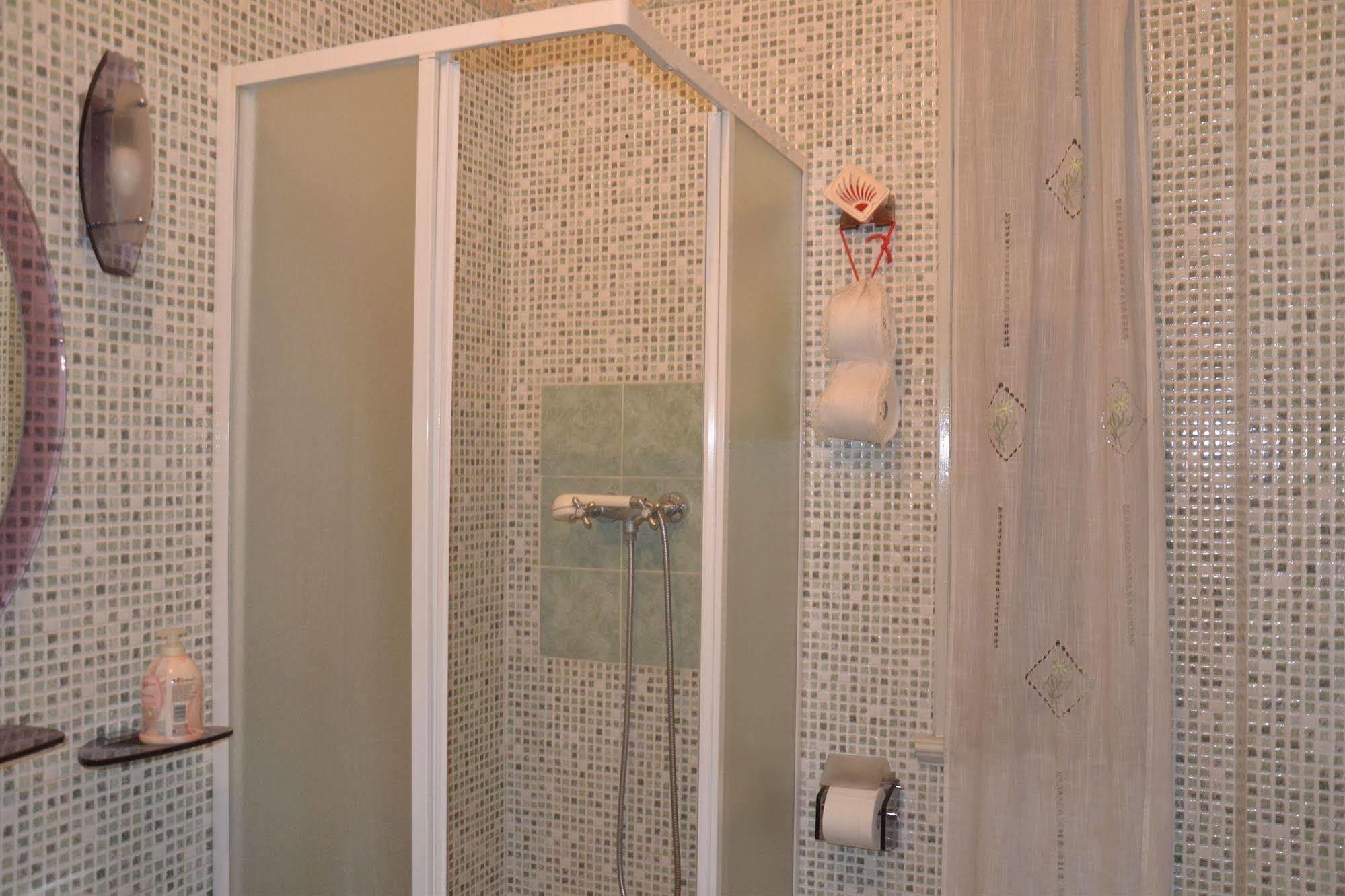 Lucky House Hotell Roma Eksteriør bilde