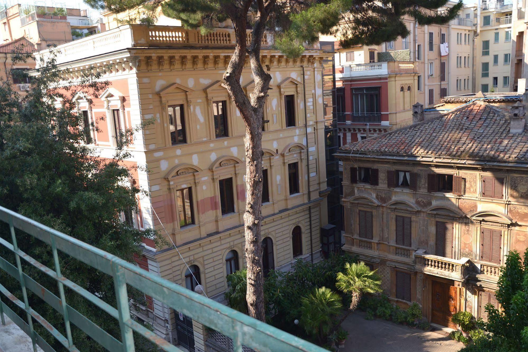 Lucky House Hotell Roma Eksteriør bilde