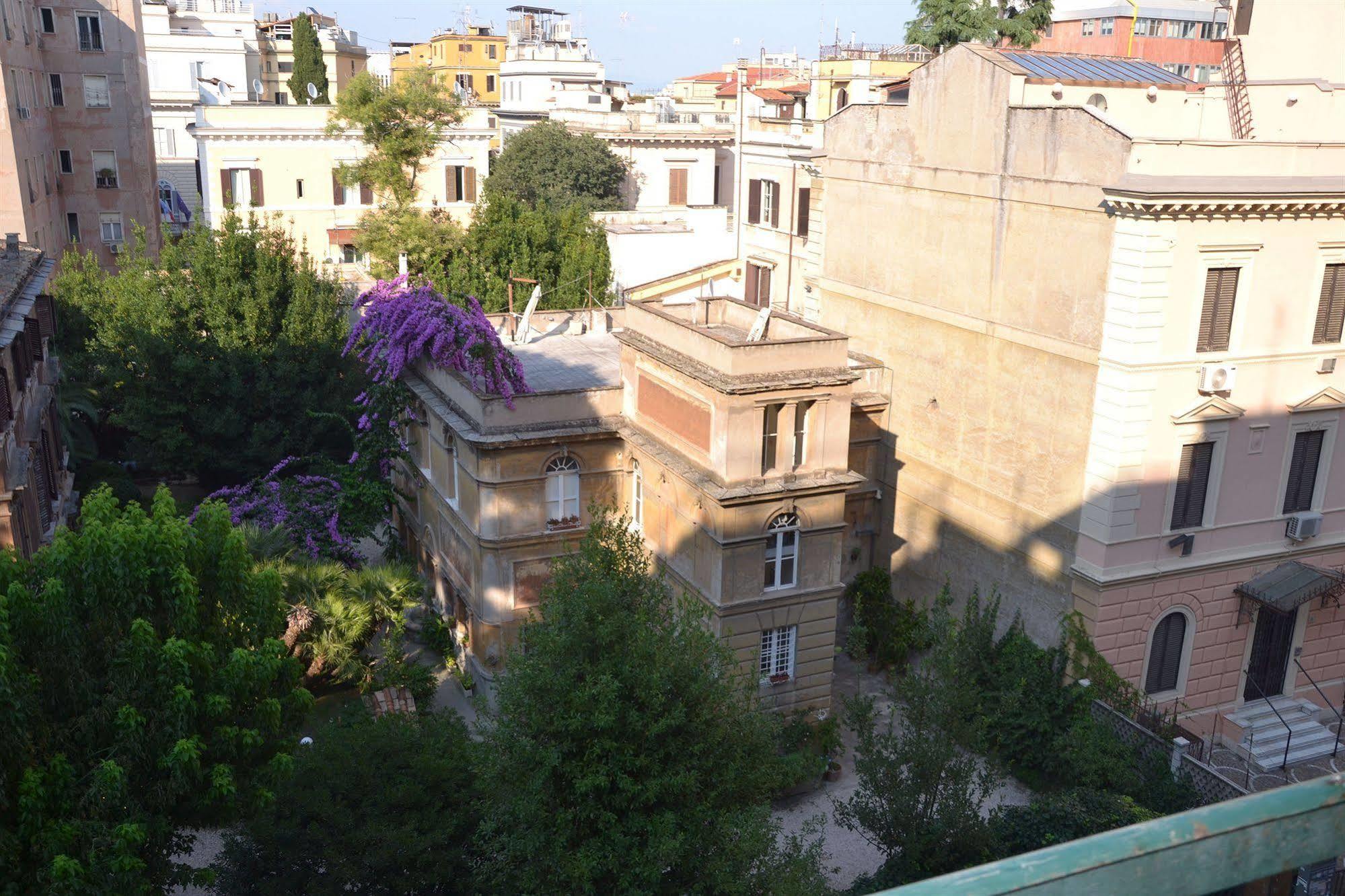 Lucky House Hotell Roma Eksteriør bilde