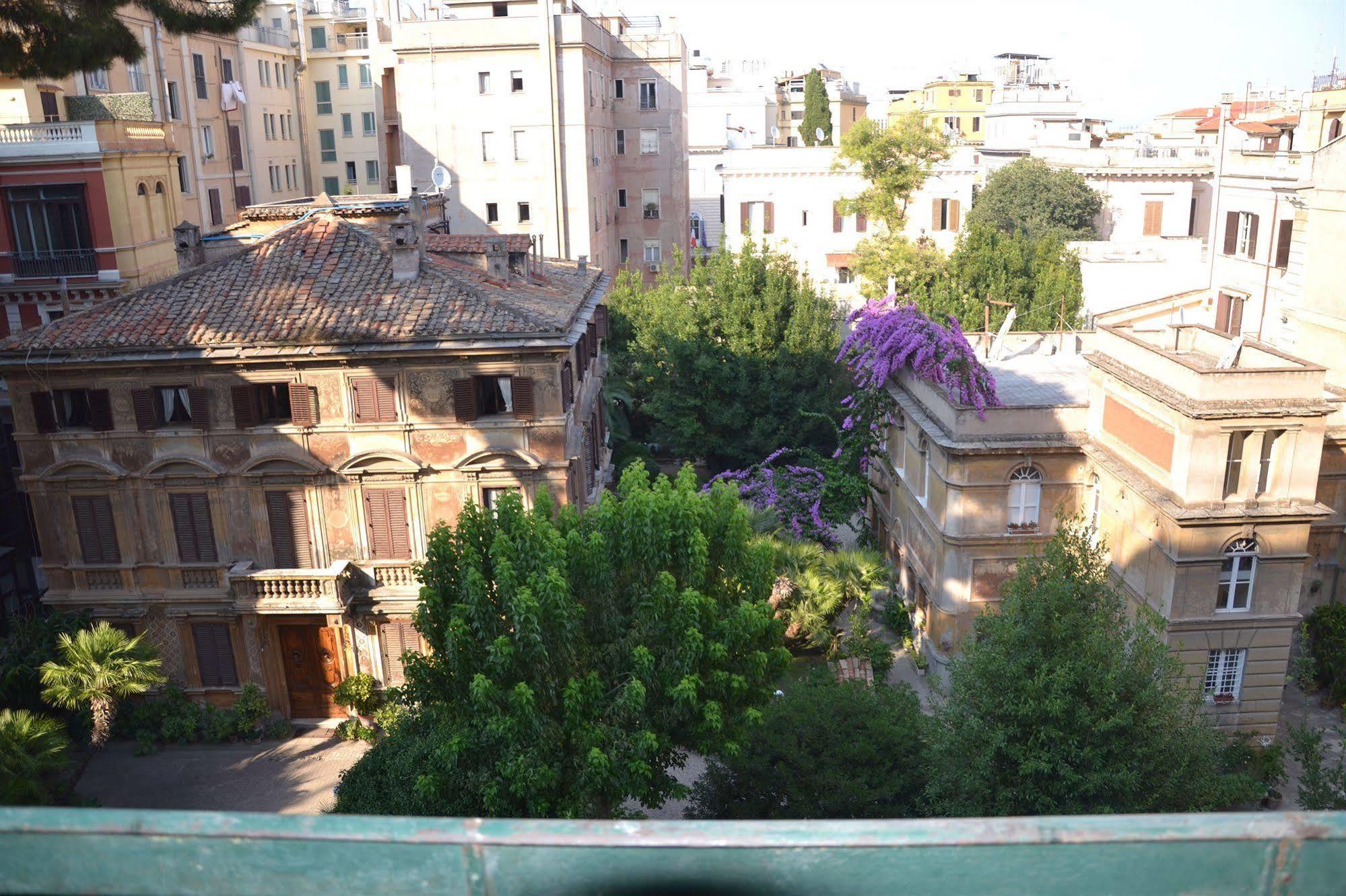 Lucky House Hotell Roma Eksteriør bilde